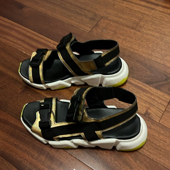 NILA & NILA Athleisure Gold & Neon green Sandals - 8.5 Made In Italy - Picture 6 of 11